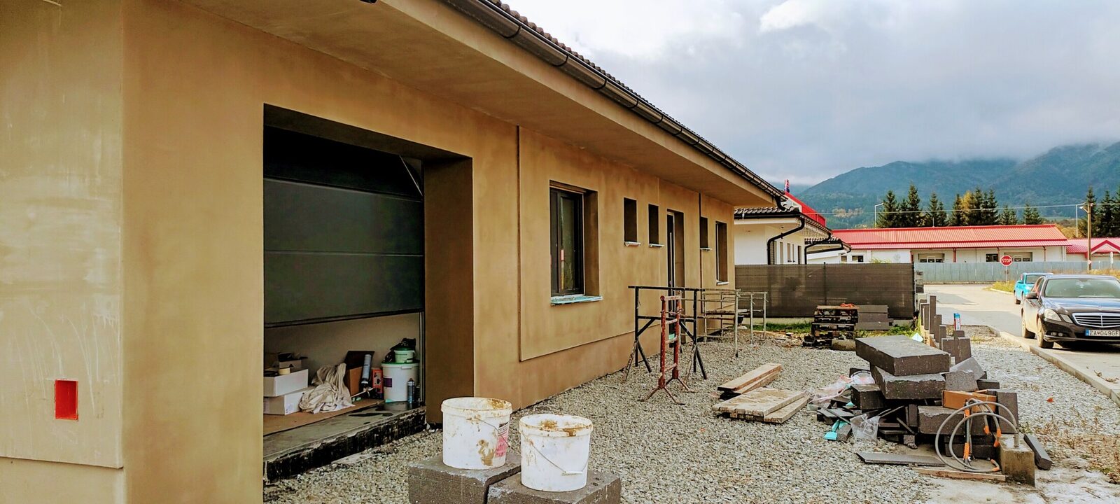 Bungalov počas zatepľovania – armovacia vrstva